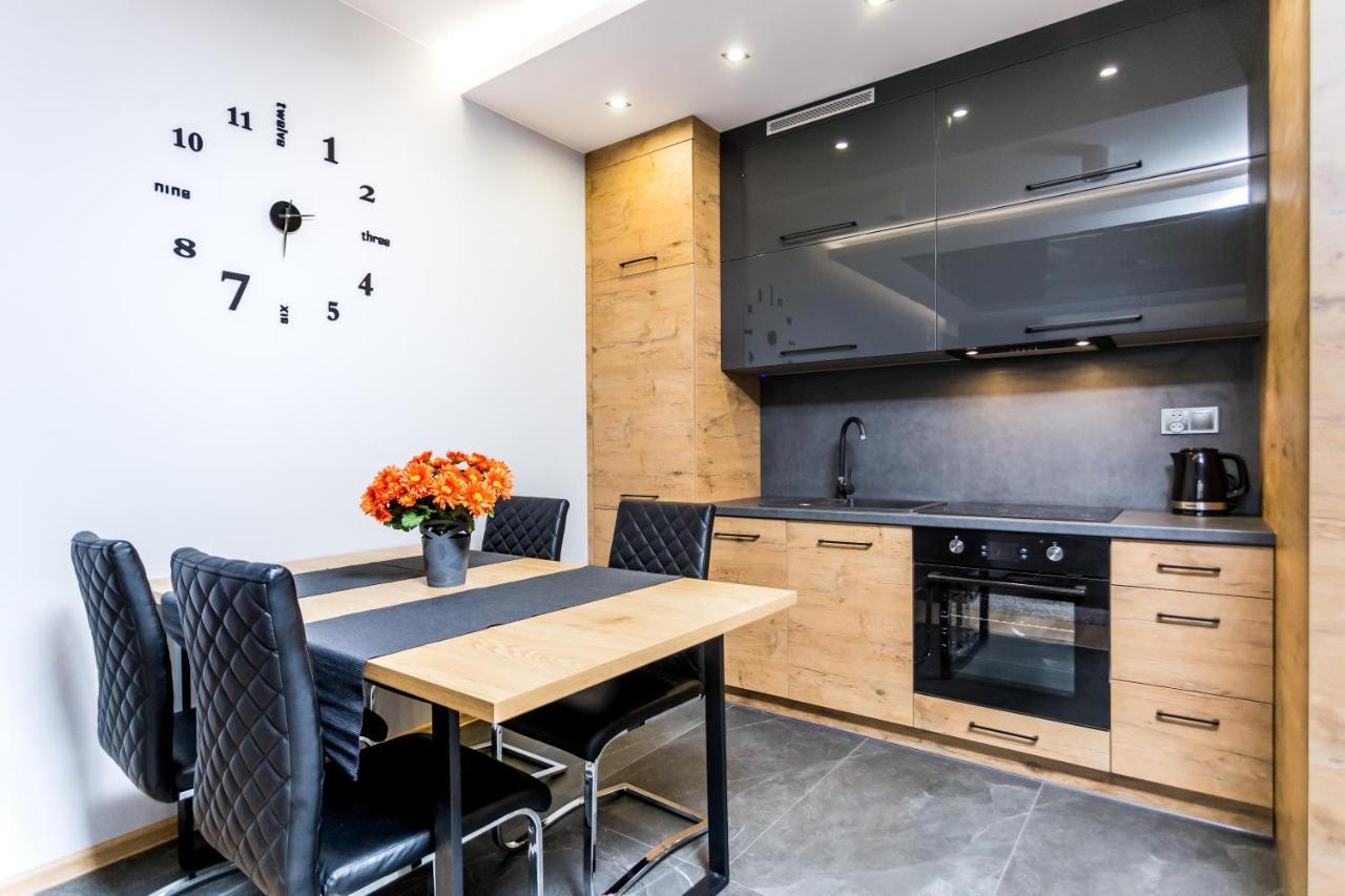 Resinest Apartamenty Jurowiecka J19 Bialystok Exterior photo