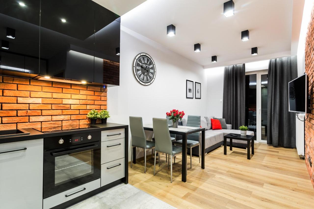 Resinest Apartamenty Jurowiecka J19 Bialystok Exterior photo